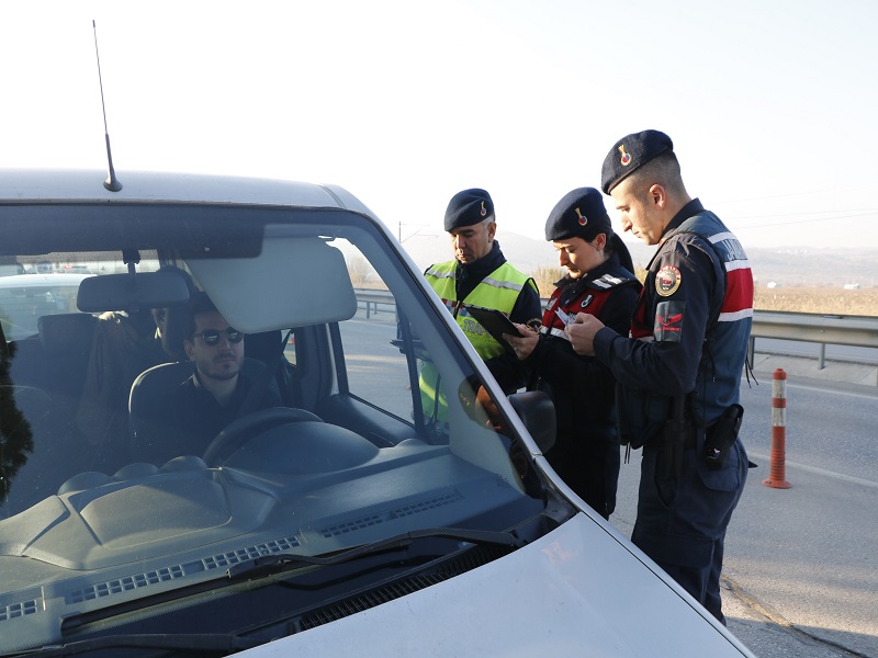 Yunusemre İlçe Jandarma Komutanlığınca Yapılan Yol Kontrol Araması 09.01.2023